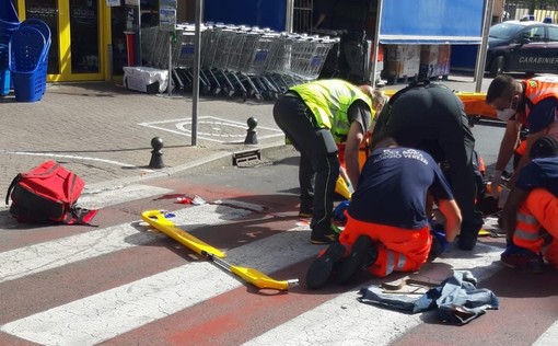 Pietra, motociclista centra in pieno un anziano e scappa: individuato e denunciato