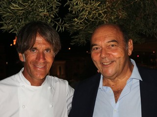 Lo chef Davide Oldani con Claudio Porchia Lo chef Davide Oldani con Claudio Porchia