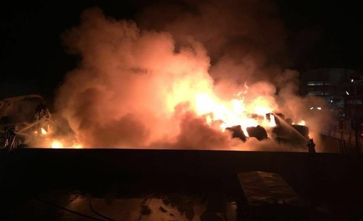 Due anni fa l'incendio all'impianto FG Riciclaggi di Cairo Montenotte (FOTO e VIDEO)