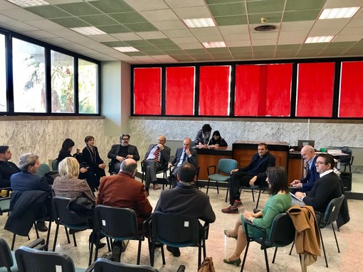 Riunione a porte chiuse ad Albenga per gettare le basi su un'ipotetica tassa di soggiorno "provinciale"