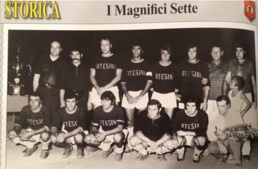 Nelle foto la squadra dell'Artesina Bar Mongrifone vincitrice nel Trofeo Ferrarassa nel 1971 e i Portuali protagonisti del Torneo dei Bar dal 1961 al 1967 guidati da Morando