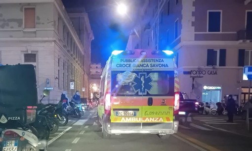 Savona, pedone investito in via Niella in codice giallo al San Paolo
