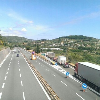 Auto in contromano sull'autostrada per circa 24 chilometri, poteva essere una strage