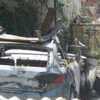 Muoiono carbonizzati sulla A10: secondo l'autopsia il primo decesso sarebbe della donna