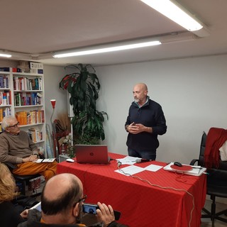 Savona, arriva la Costa Smeralda e il GNL preoccupa i cittadini: emessa ordinanza dalla Capitaneria di Porto (VIDEO) Savona, arriva la Costa Smeralda e il GNL preoccupa i cittadini: emessa ordinanza dalla Capitaneria di Porto (VIDEO)