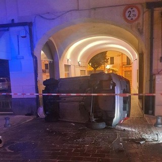 Incidente nella notte a Pietra, è Nicolò Trifoglio il giovane deceduto sul sedile passeggero Incidente nella notte a Pietra, è Nicolò Trifoglio il giovane deceduto sul sedile passeggero