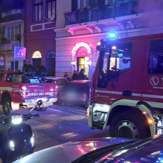 Savona, incendio in via Famagosta: traffico bloccato