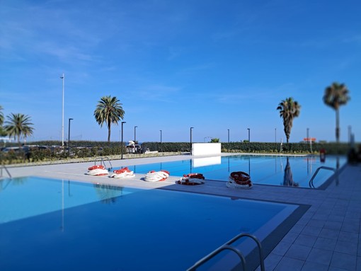 Savona, Orsi attacca sulla piscina all'aperto senza ausili per l'accesso dei disabili: “Poco edificante per la città” Savona, Orsi attacca sulla piscina all'aperto senza ausili per l'accesso dei disabili: “Poco edificante per la città”