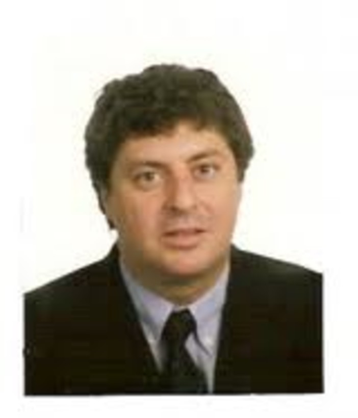 Ancora defezioni nell'Idv ligure, si dimettono Pavarino e altri 30: "Nauseati"