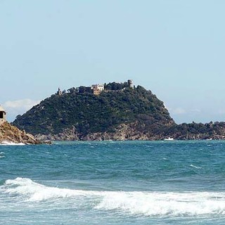 Isola Gallinara, al via la bonifica ambientale dei fondali e del mare circostante