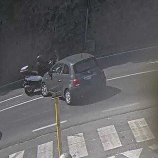 Albissola, nuovo incidente sull'Aurelia, scontro moto-auto: un ferito in codice giallo