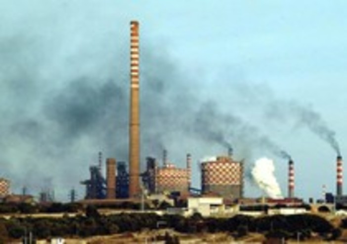 Sfondone anche dell'ex ministro dell'ambiente: Ilva, "A Taranto talebanismo giudiziario"
