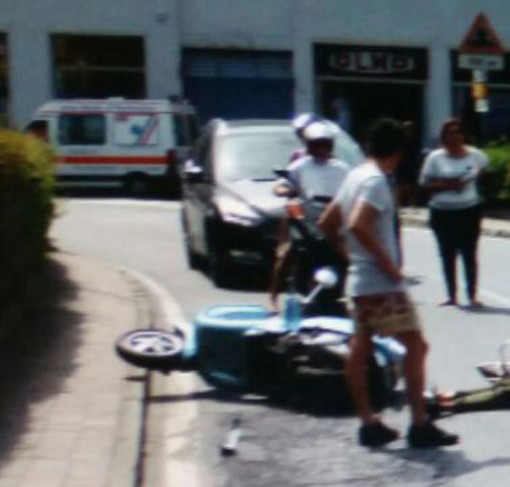 Incidente tra auto e scooter a Celle Ligure