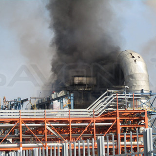 Incendio a un silos nelle aree Vernazza, ex Tirreno Power: fiamme domate, procedono le operazioni di bonifica (FOTO e VIDEO) Incendio a un silos nelle aree Vernazza, ex Tirreno Power: fiamme domate, procedono le operazioni di bonifica (FOTO e VIDEO)