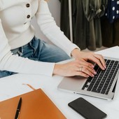 Come scrivere un comunicato stampa accattivante e massimizzare la visibilità