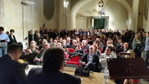 Piano casa: il consigliere forzista Eraldo Ciangherotti pubblica un video con tutte le istruzioni