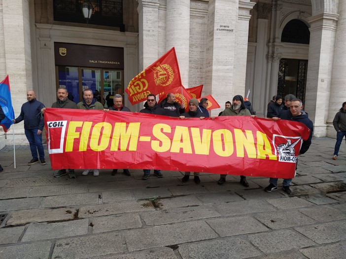 Piaggio Aerospace, in Regione l’incontro con i parlamentari: resta la preoccupazione Piaggio Aerospace, in Regione l’incontro con i parlamentari: resta la preoccupazione