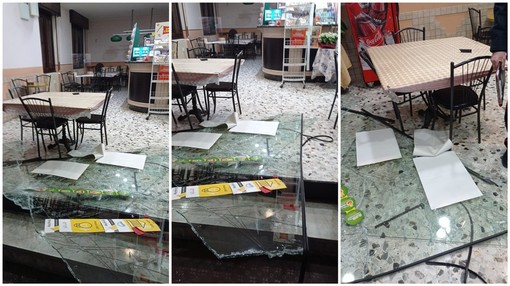 Loano, spaccata notturna al bar Nelson: fondo cassa rubato e danni ingenti all'attività (FOTO)