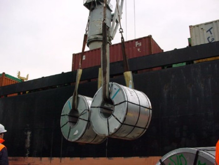 Casello Albamare: la servitù imposta dal porto di Savona Casello Albamare: la servitù imposta dal porto di Savona