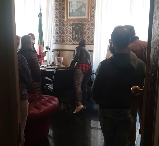 Manifestazione di ieri sera: il commento del Comune di Alassio Manifestazione di ieri sera: il commento del Comune di Alassio