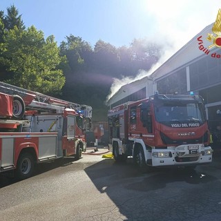 Millesimo, incendio nel capannone di Marchisio Bici: scatta il divieto precauzionale sulla raccolta degli ortaggi