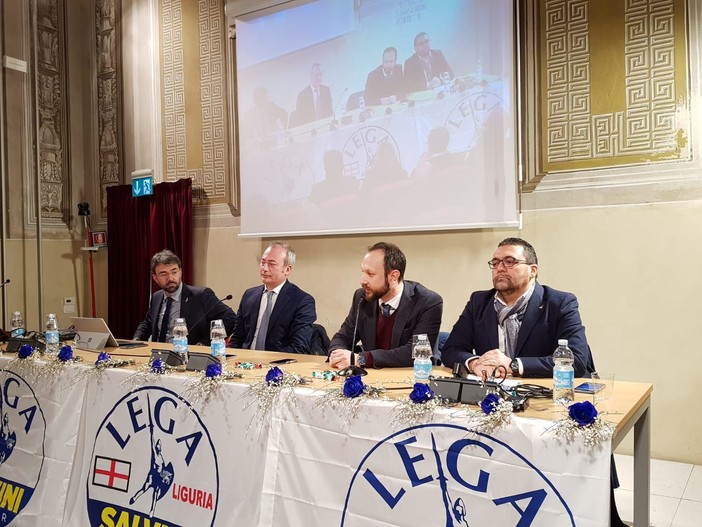 I senatori liguri incontrano i cittadini ad Albenga: "Favorevoli alla riapertura del Tribunale"