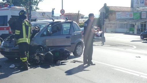 Ceriale: auto contro moto sulla via Aurelia