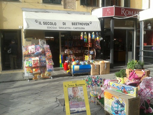 Albenga continua ad essere nel mirino dei ladri, furto nell'edicola &quot;Il secolo di Beethoven&quot;