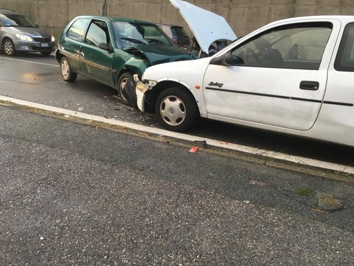 Incidente in zona Margonara: tre macchine coinvolte Incidente in zona Margonara: tre macchine coinvolte