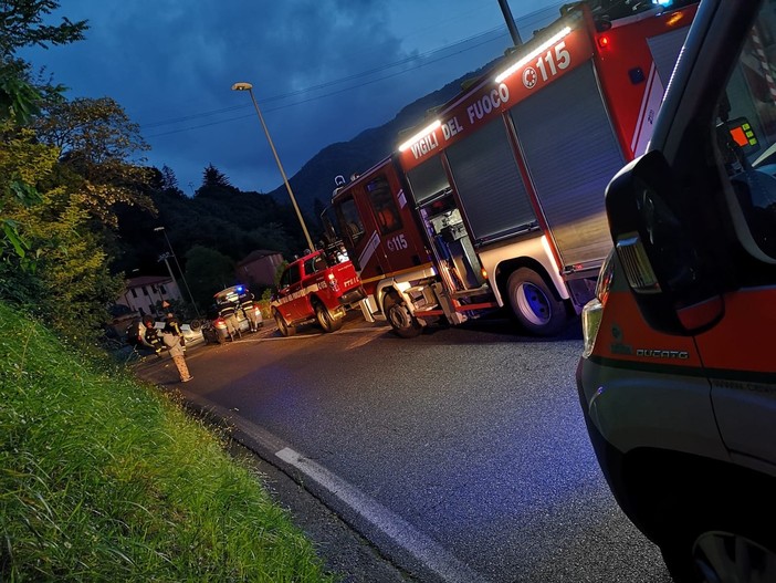 Auto cappottata a Savona: conducente illeso (FOTO)