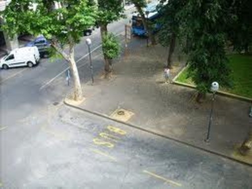 Arecco (LN): “ Piazza del Popolo : si passi dalle parole ai fatti ”