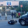 Pietra Ligure, scontro auto-moto sulla via Aurelia: soccorsi mobilitati