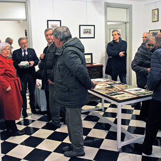 La Val Bormida nelle immagini di un tempo, riprodotte con notevole perizia grafica dall’ artista carcarese Stefania Salvadori