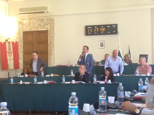 Savona, minuto di raccoglimento per Aldo Augeri in Consiglio Comunale