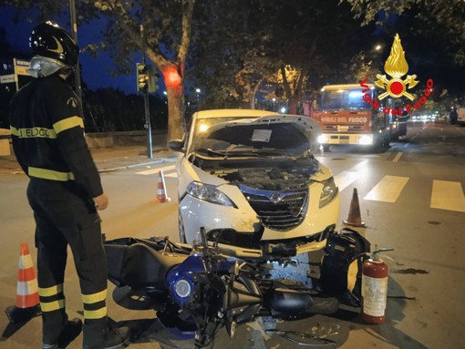 Savona, scontro auto-moto in corso Ricci: un ferito al San Paolo Savona, scontro auto-moto in corso Ricci: un ferito al San Paolo
