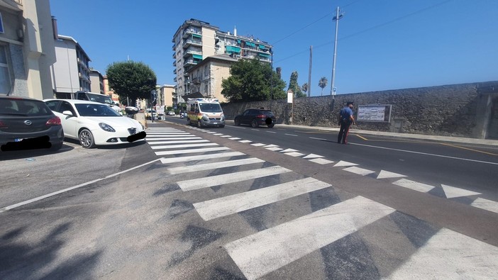 Savona, cade con lo scooter per evitare un cane, padre e figlio al San Paolo in codice giallo Savona, cade con lo scooter per evitare un cane, padre e figlio al San Paolo in codice giallo