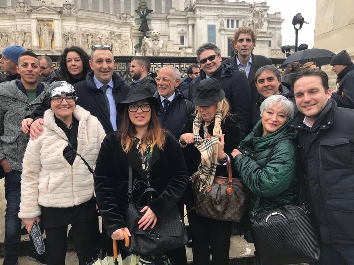Elezioni, il candidato Iacobucci in visita a Roma ha firmato il patto per l'Italia Elezioni, il candidato Iacobucci in visita a Roma ha firmato il patto per l'Italia