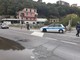 Savona: furgone perde il controllo e si adagia sugli spartitraffico del benzinaio di Lungomare Matteotti (FOTO)