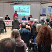 Rigassificatore, Fratoianni e Bonelli a Savona: "Sono irresponsabili, un mostro così nel mare che impatto può produrre?" Rigassificatore, Fratoianni e Bonelli a Savona: "Sono irresponsabili, un mostro così nel mare che impatto può produrre?"