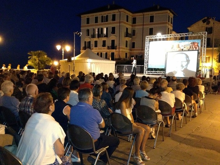 Alassio, martedì 2 agosto la conferenza dibattito "Il corpo al centro" Alassio, martedì 2 agosto la conferenza dibattito "Il corpo al centro"