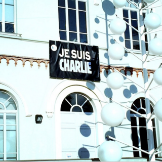 #Jesuischarlie: il comune di Cairo ricorda le vittime della strage al giornale satirico Charlie Hebdo