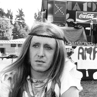 Stasera al Giardino Serenella Savona ricorda il grande musicista Joe Vescovi