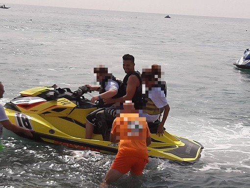 Albissola, annullata la "Cena dei Campioni": lo sfogo social del pluricampione del mondo (settore jet-ski) Fabio Incorvaia Albissola, annullata la "Cena dei Campioni": lo sfogo social del pluricampione del mondo (settore jet-ski) Fabio Incorvaia