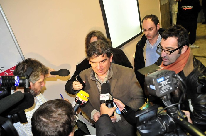 Pietra: Kubica, terminato l'intervento, i medici hanno salvato la mano