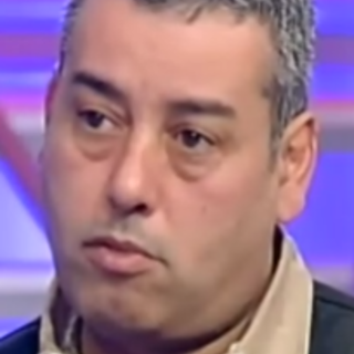 Lo sfratto mette a repentaglio la sua possibilità di riavere i figli, Kahlid chiede aiuto