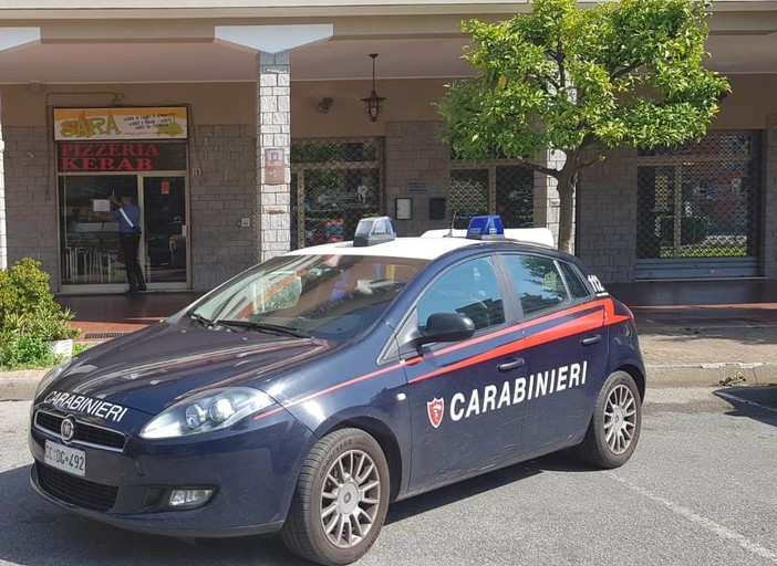 Chiuso per 30 giorni dai carabinieri il kebab "Sara" di Ceriale
