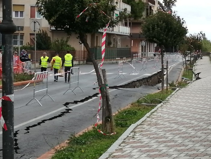 Il dissesto dell'argine del fiume Centa ad Albenga (ottobre 2020)