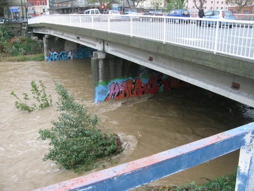Pongiglione: "e parlare della situazione idrogeologica del Letimbro?"