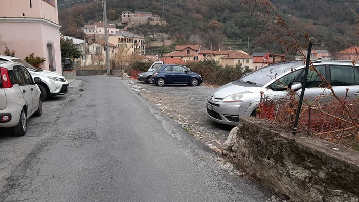 Vandali in azione a Verzi di Loano: macchine rigate nei parcheggi pubblici Vandali in azione a Verzi di Loano: macchine rigate nei parcheggi pubblici