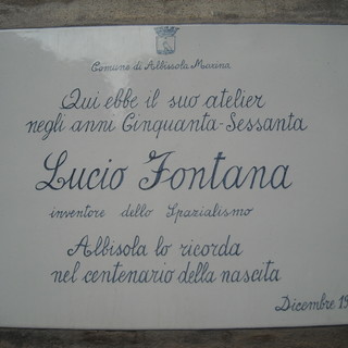 Grande successo ad Albissola Marina per la mostra “Nascita della Materia. Lucio Fontana e Albisola” Grande successo ad Albissola Marina per la mostra “Nascita della Materia. Lucio Fontana e Albisola”